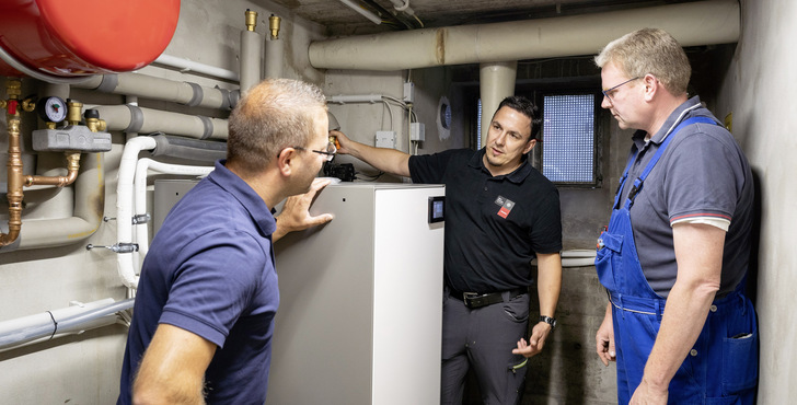 Jeder Betrieb, der sich heute auf Wärmepumpen spezialisiert und seine Mitarbeiter schult, profitiert von der immer größer werdenden Nachfrage an CO 2 -armen Heizsystemen.