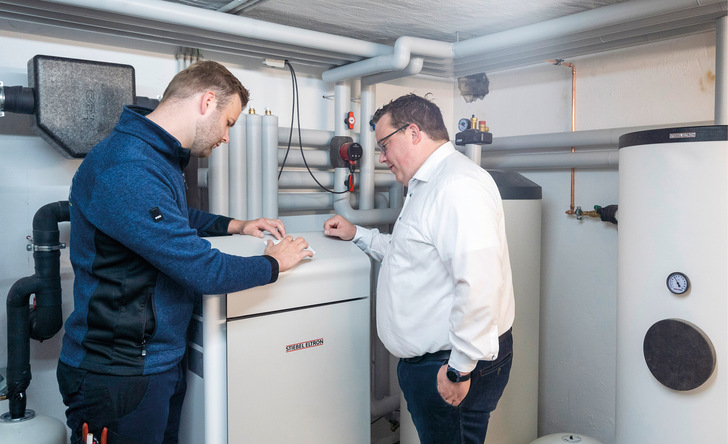 Der Wechsel vom klassischen Heizungsgeschäft hin zu erneuerbaren Systemen wie Wärmepumpen ist ein ganzheitlicher Prozess. Die gesamte Firma sollte darauf eingestellt und dazu motiviert werden. - © Bild: BWP / Bernd Lauter
