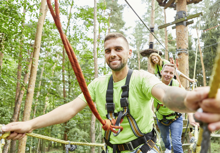 Handwerksbetriebe sollten Teamevents doppelt nutzen: um die bestehenden Mitarbeiter zu binden und um neue Mitarbeiter zu finden.