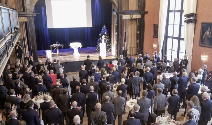 Gut gelaunt zum Nikolausempfang in München: Die Ansprachen waren kurzweilig und äußerst unterhaltsam.