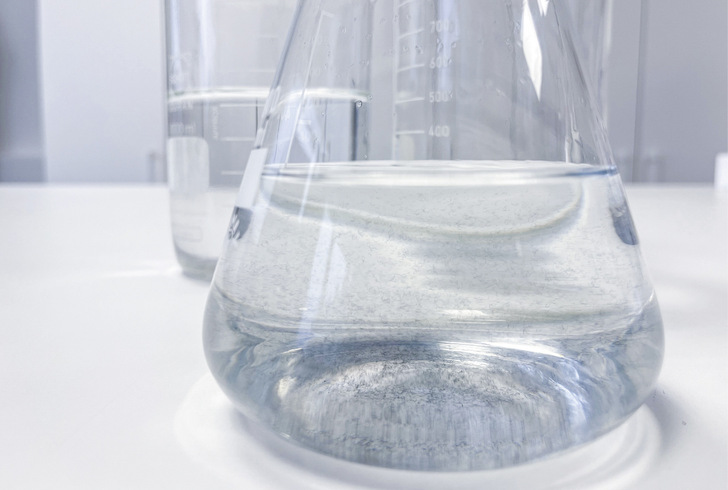 Mikroplastik ist zwar ein ­Problem in Mikrogröße, aber ein globales Umweltrisiko.