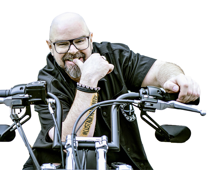 „Es ist unbefriedigend, wenn man als Chef an der ­eigenen ­Organisation nur noch  herum­bastelt, um das Chaos im Griff zu behalten.“ 
Handwerkscoach Thorsten Moortz