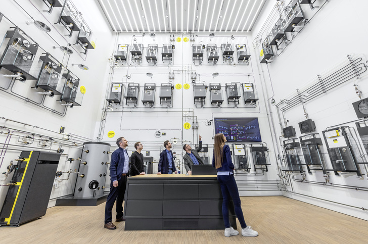 Das Interesse von Fachleuten an der Frage, wo in Trinkwasser-Installationen in Ein- und Zweifamilienhäusern Hygienerisiken lauern und wie man ihnen begegnen kann, ist groß.