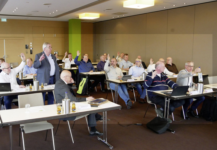  Einstimmig wählten die stimmberechtigten Teilnehmer der Frühjahrstagung am 9. April 2024 in Kiel den Vorsitz der Bufa SHK für die nächsten drei Jahre.