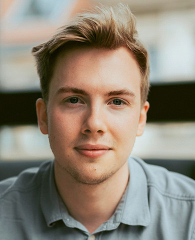 Jonas Südfels  
 Gründer hallopetra.de