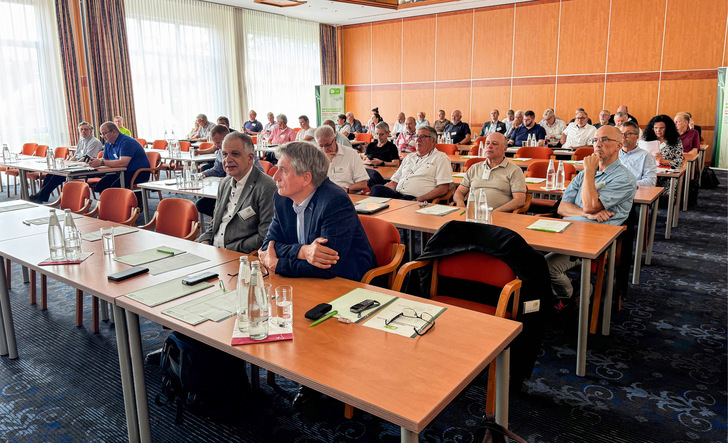Die Mitglieder der ÜWG (Überwachungsgemeinschaft Technische Anlagen der SHK-Handwerke) trafen sich zur Mitgliederversammlung in Fulda.