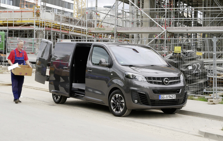 Fahrbericht - E-Mobilität: Opel Vivaro-e zeigt sich im Test als gute  Alternative