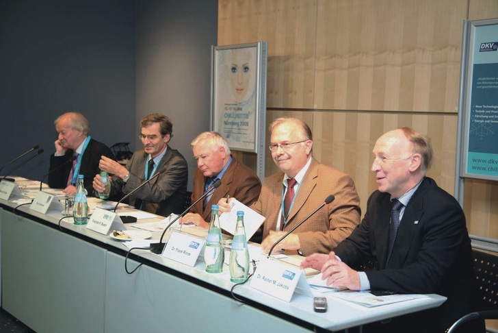 Die Chillventa soll internationale Messeheimat der Wärmepumpe werden, so die Initiatoren auf der Pressekonferenz am 18.9.2007 in Nürnberg (v.l.): Werner Rolles, Daikin; Karl Ochsner, Ochsner Wärmepumpen; Friedrich P. Busch, EPEE; Frank Rinne und Rainer M. Jakobs, DKV