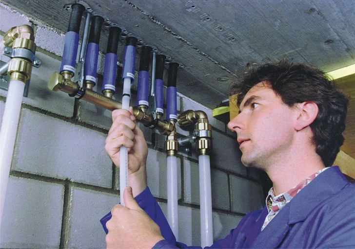 JRG Sanipex classic ist das erste Trinkwasser-Installationssystem mit dem auswechselbaren Rohr