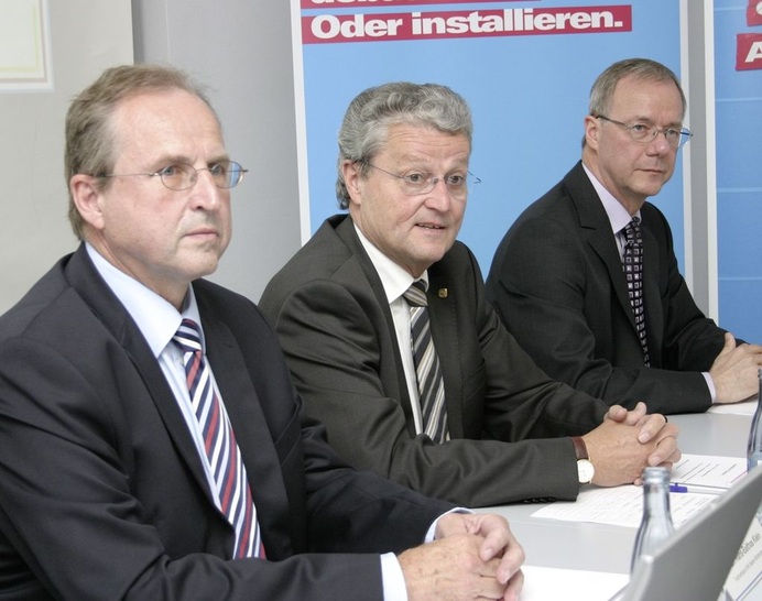 Hauptgeschäftsführer Dr. Hans-Balthas Klein (v.l.), Vorsitzender Manfred Stather und Geschäftsführer Dietmar Zahn informierten über die Leistungsfähigkeit, aber auch über die Sorgen und Nöte der Branche.
