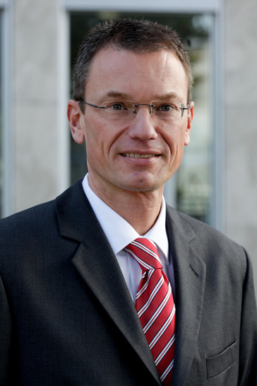 Ulrich Schmidt