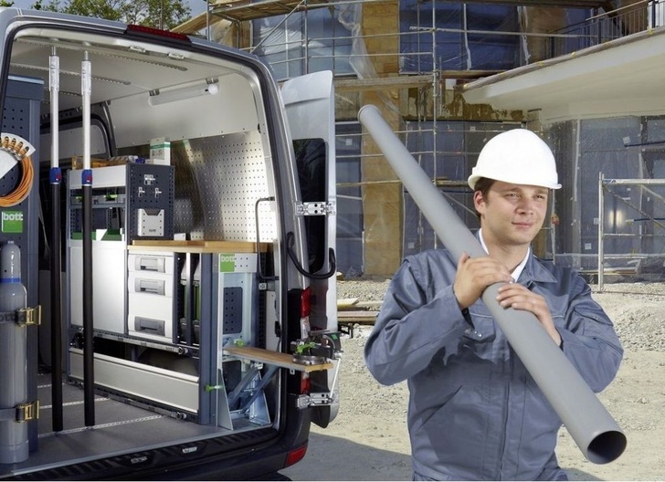 In abgestuften Grautönen sowie durch eloxiertes Aluminium gibt Ausrüster Bott der jüngsten Generation seines vario-Einrichtungssystems ein neues Outfit.