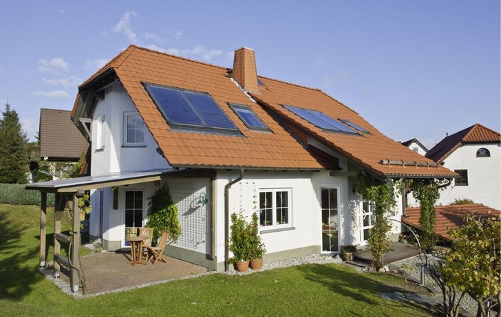 Das Einfamilienhaus von SHK-Meister Torsten Müller nutzt jetzt die Sonne zur Warmwasserbereitung und zur Heizungsunterstützung.