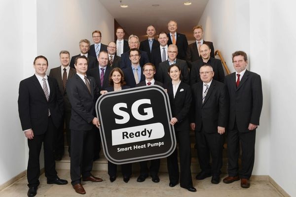 Bartl Wärmepumpen ist einer von 17 Herstellern, die auf dem 10. Forum des Bundesverbandes Wärmepumpe e.V. das neue Label SG Ready für Smart-Grid-fähige Wärmepumpen vorstellten.