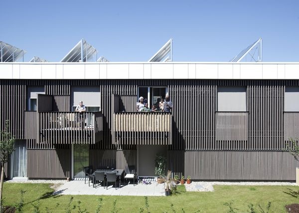 Das Architektenbüro bogevischs büro aus München gewann den Europäischen Architekturpreis mit der Planung eines energieeffizienten Wohnungsbauprojektes am Westrand von Ingolstadt. - © Foto: Julia Knop, Hamburg
