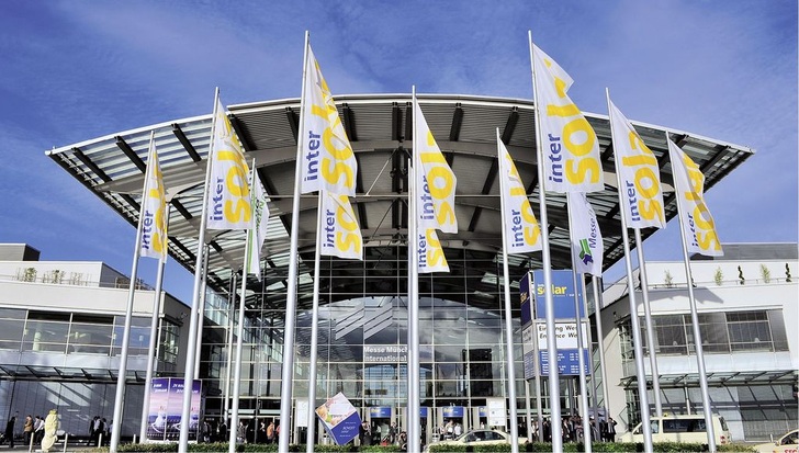 Am 19. Juni öffnet die Messe ­München wieder ihre Tore für alle, die sich über den aktuellen Stand der Solartechnik informieren möchten. - © Solar Promotion
