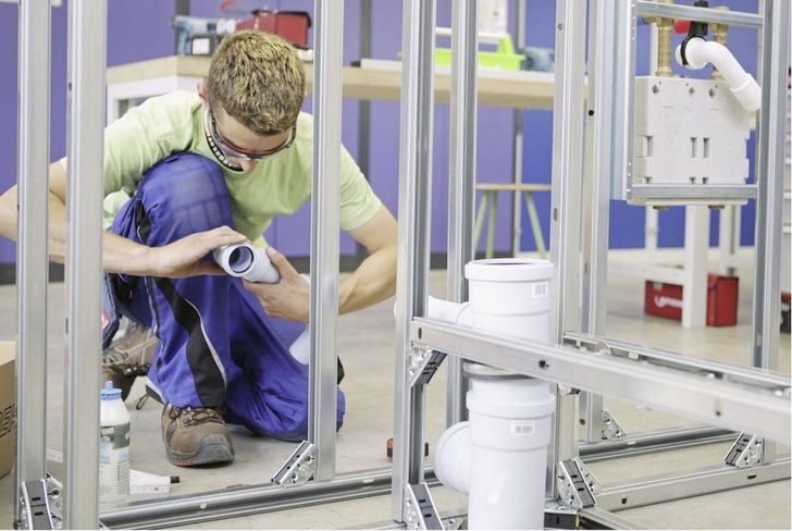 Deutschlands bester Jungmeister gesucht: Rothenberger hat — in Kooperation mit dem Zentralverband ZVSHK — den Meisterpreis ausgelobt.