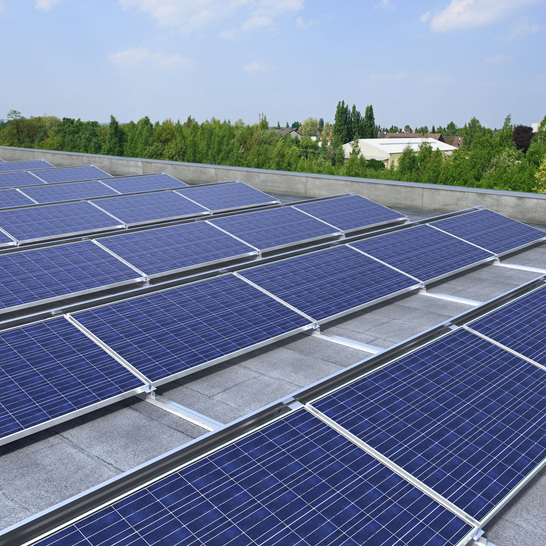 Das Schüco Photovoltaik-Geschäft geht an Viessmann. - © Schüco International KG
