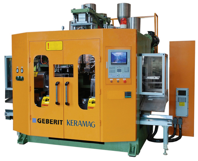 
Quarz, Feldspat und Kaolin werden in 50-kg-Säcken angeliefert und einfach in den Extruder gegeben. Der Extruder muss jährlich gewartet werden, läuft aber ansonsten vollautomatisch CNC-gesteuert.




