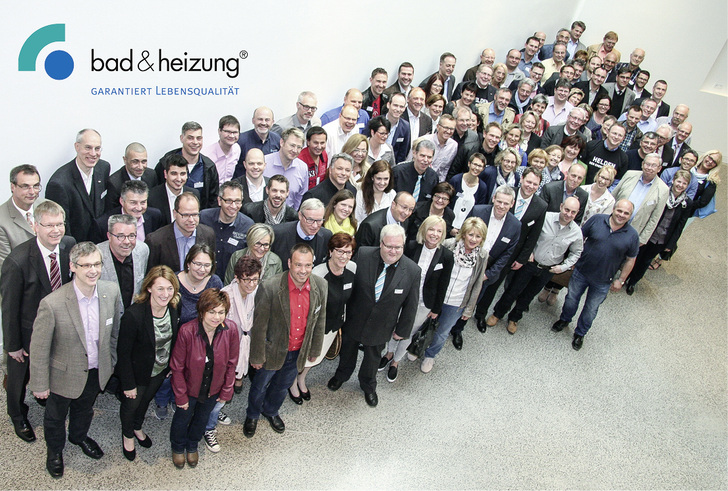 
Engagierte Handwerkerkooperation: Exakt 125 Teilnehmer kamen zur Jahrestagung der Geislinger Bad & Heizung AG.
