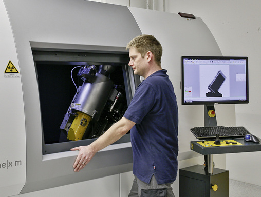 



Der Computertomograph am ZSW. 
