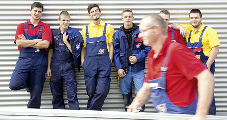 
Das gab es viele Jahre nicht: In allen vier Lehrberufen konnte das SHK-Handwerk im Jahr 2014 zulegen – im Gegensatz zum allgemein rückläufigen Trend für neue Ausbildungsverträge.
