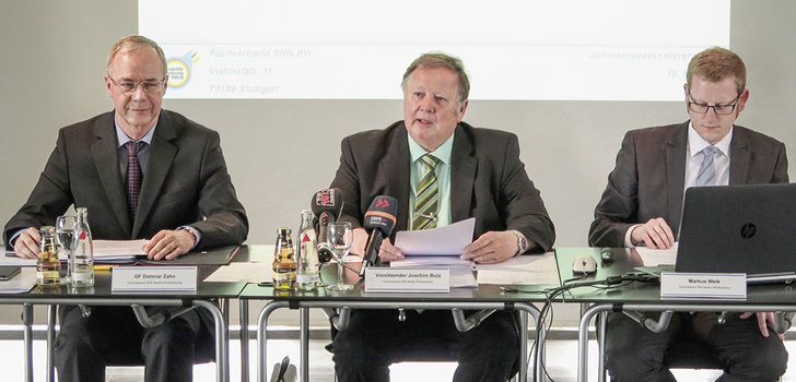 <p>
Lieferten den Journalisten Fakten und Hintergrundwissen (v.l.): Geschäftsführer Dietmar Zahn, Vorsitzender Joachim Butz und Referent Markus Weik.
</p>