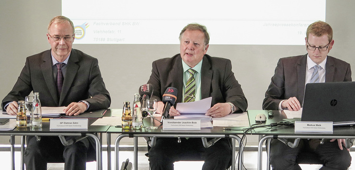 
Lieferten den Journalisten Fakten und Hintergrundwissen (v.l.): Geschäftsführer Dietmar Zahn, Vorsitzender Joachim Butz und Referent Markus Weik.

