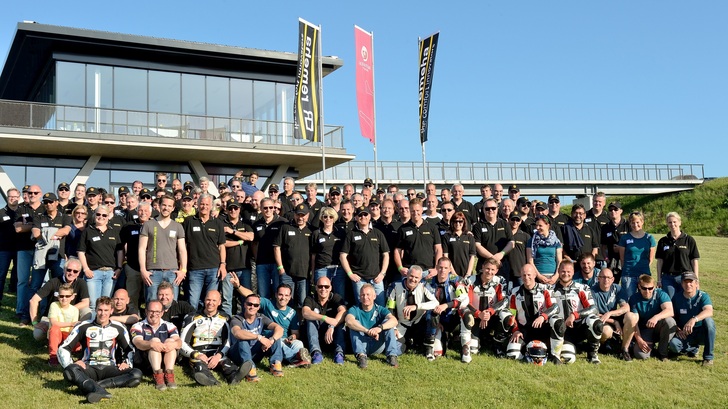 Über 100 Teilnehmer kamen bei bestem Frühsommerwetter zu den Race Days deluxe zusammen.