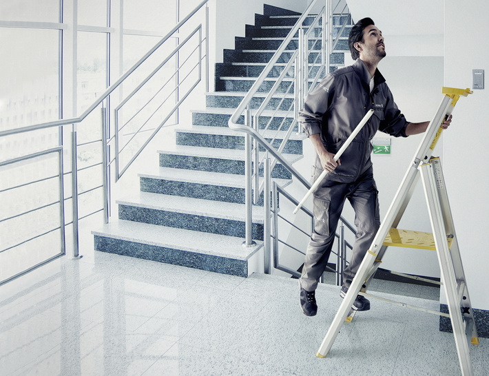 
Die Snickers-Kollektion Service Line vereint modernes Design, gute Passform und hohen Tragekomfort mit ausgewogener Funktionalität.
