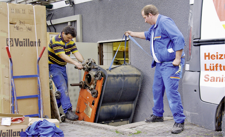 <p>
Im Idealfall motivieren das Effizienzlabel für Altanlagen und ein Heizungscheck den Eigentümer zur Kesselmodernisierung.
</p>