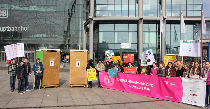 Laut WHO hat weltweit jede dritte Frau keinen Zugang zu einer sicheren und sauberen Toilette.