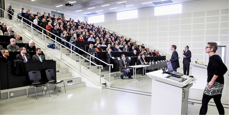 <p>
Das 16. Sanitärtechnische Symposium in der Fachhochschule Münster/Burgsteinfurt war mit 400 Teilnehmern erneut ausgebucht.
</p>