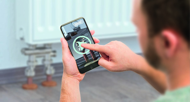 Hummel stellt Montagevideos fürs Smartphone bereit.