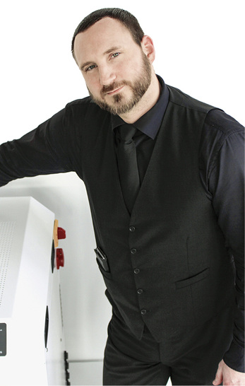 



Rechtsanwalt 
Alexander Pitzinger 
ist Inhaber der Kanzlei Alexander Pitzinger, 04103 Leipzig, Telefon (0 34 1) 23 06 88 6, kanzlei.ap@web.de
