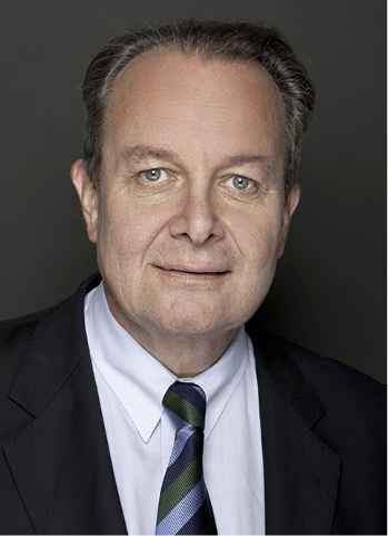 
Wolfgang Burchard
 ist Sprecher der Nachhaltigkeitsinitiative Blue Responsibility, 60528 Frankfurt am Main, Telefon (0 69) 66 03-15 49, 

www.blue-responsibility.net

