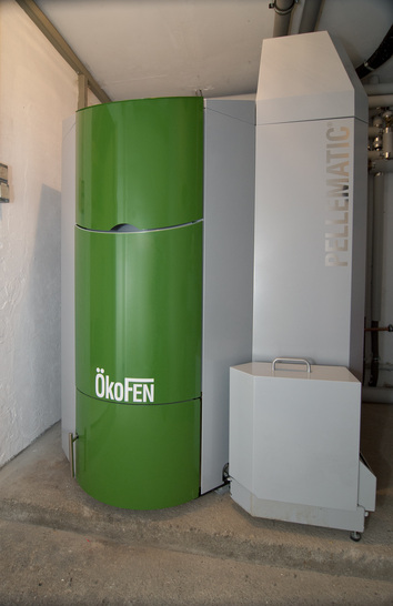 Die Listen mit Herstellerkennwerten wurden ergänzt und aktualisiert.