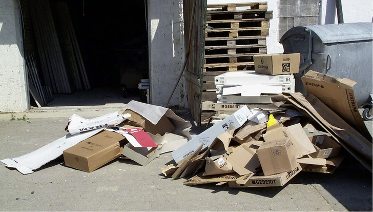 
Verpackungsmüll ohne Hartschaumteile – kein Problem. Nahezu alle Entsorger haben dagegen in den letzten Wochen die Annahme von Dämmmaterial und Verpackungsmüll aus Styropor verweigert.
