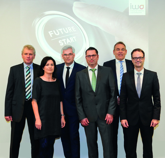 Der IWO-Vorstand für die nächsten zwei Jahre (v. l.): Nikolaus Gehrs, Christiane Giesen, Vorsitzender Jörg Debus, Martin Heins, Stefan Brok und Jan Petersen, nicht auf dem Foto ist Rainer Scharr.