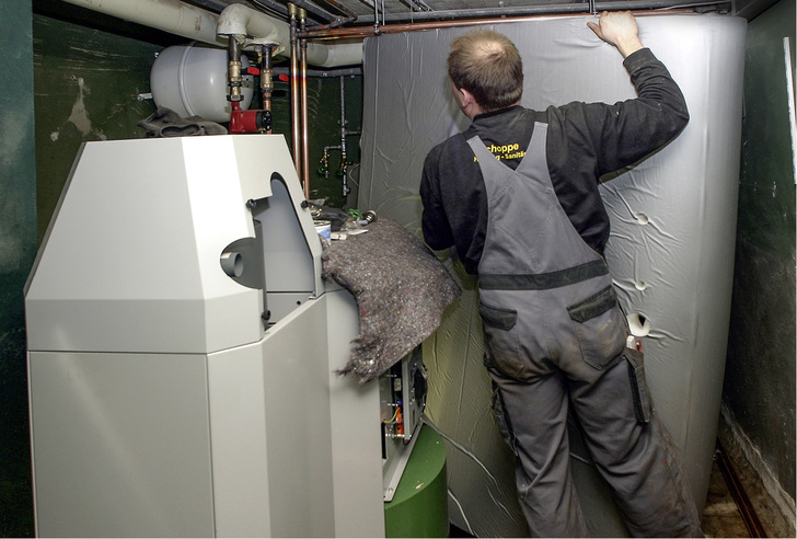 





Holzpelletfeuerungen sollten mit Pufferspeichern kombiniert werden. Das ist keine antiquierte Floskel, sondern bleibt die Empfehlung. 

