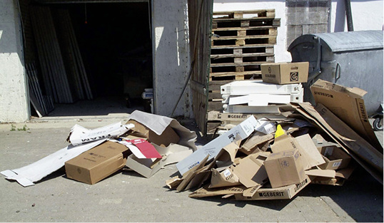 
Dem Verpackungsmüll können inzwischen wieder Hartschaumteile beigefügt werden – dies macht eine für dieses Jahr geltende Regelung möglich.
