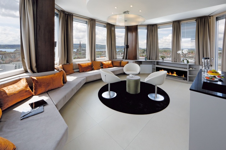 aquaTurm: Weltweit erstes Nullenergie-Hochhaus - © Taconova
 aquaTurm: Weltweit erstes Nullenergie-Hochhaus