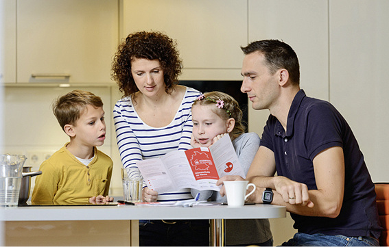 



Die Heizkosten in einer 70 m
2
 großen Wohnung liegen zwischen 550 und 1200 Euro pro Jahr.
