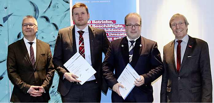 
V. l. n. r.: Christian Berg, (HwK Mannheim), die Sachverständigen Martin Pagel und Arnd Bürschgens, Alois Jöst (Präsident der HwK Mannheim).



