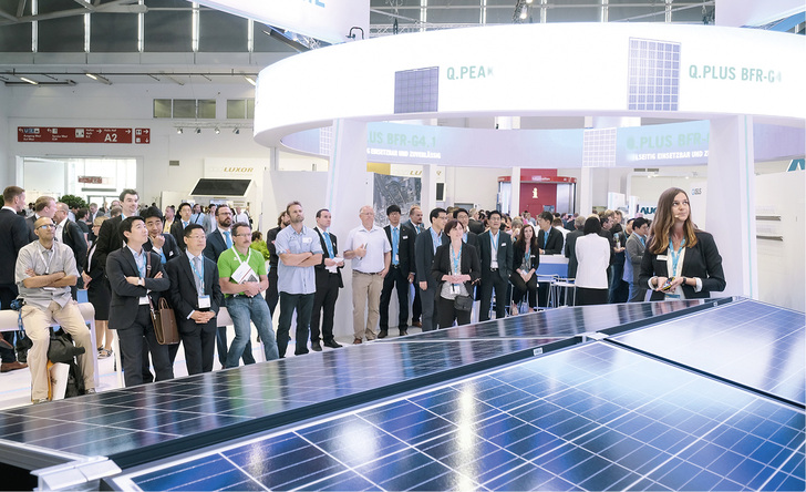 <p>
</p>

<p>
Die Topthemen der Branche reichen von der solaren Direktvermarktung über die Energiespeicherung und Elektromobilität bis hin zu virtuellen Kraftwerken.
</p> - © Solar Promotion GmbH

