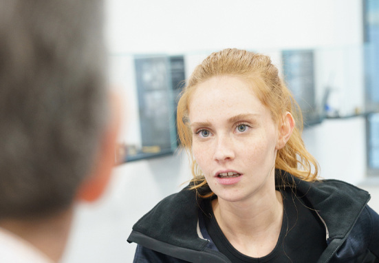 Im Interview spricht Sandra Hunke über aktuelle Küchentrends, Armaturenlösungen und warum die Beratung im SHK-Handwerk so wichtig ist.