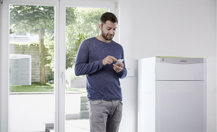 
Eine Wärmepumpe bietet die ideale Grundlage, um sich durch den Einsatz weiterer Technologien noch unabhängiger vom Energiemarkt zu machen.



