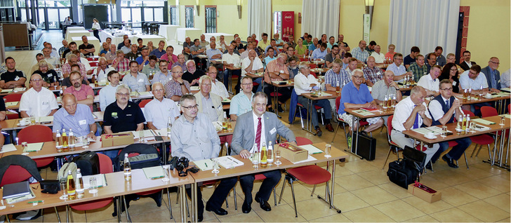 
Knapp 150 Teilnehmer kamen am 20. Juni 2018 zur Mitgliederversammlung der Überwachungsgemeinschaft nach Fulda.




