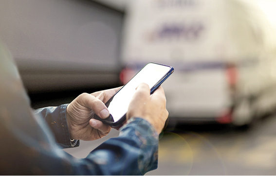 
Per App kann der GC-Lieferant das Monteursfahrzeug orten und beladen.



