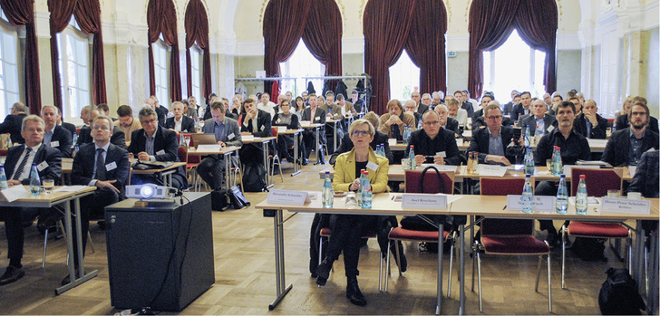 <p>
Zum BVF-Symposium in Bad Nauheim kamen rund 110 Teilnehmer. Damit übertraf der Verband den Erfolg des Vorjahres.
</p>

<p>
</p> - © BVF

